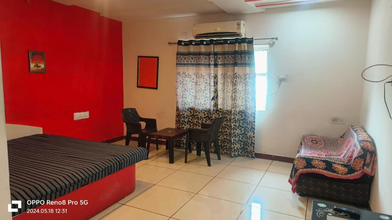 Hotel Velvet Rajkot Dış mekan fotoğraf